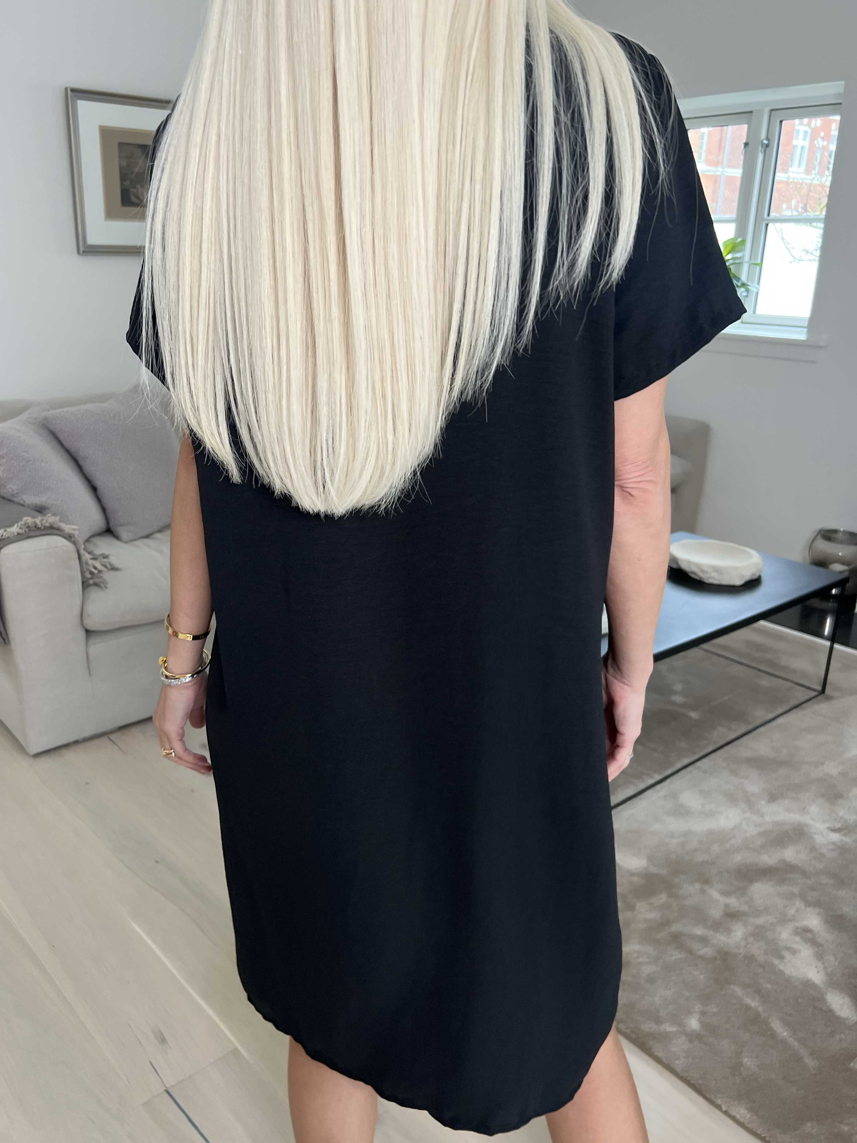 Eldina - Let ensfarvet tunikakjole